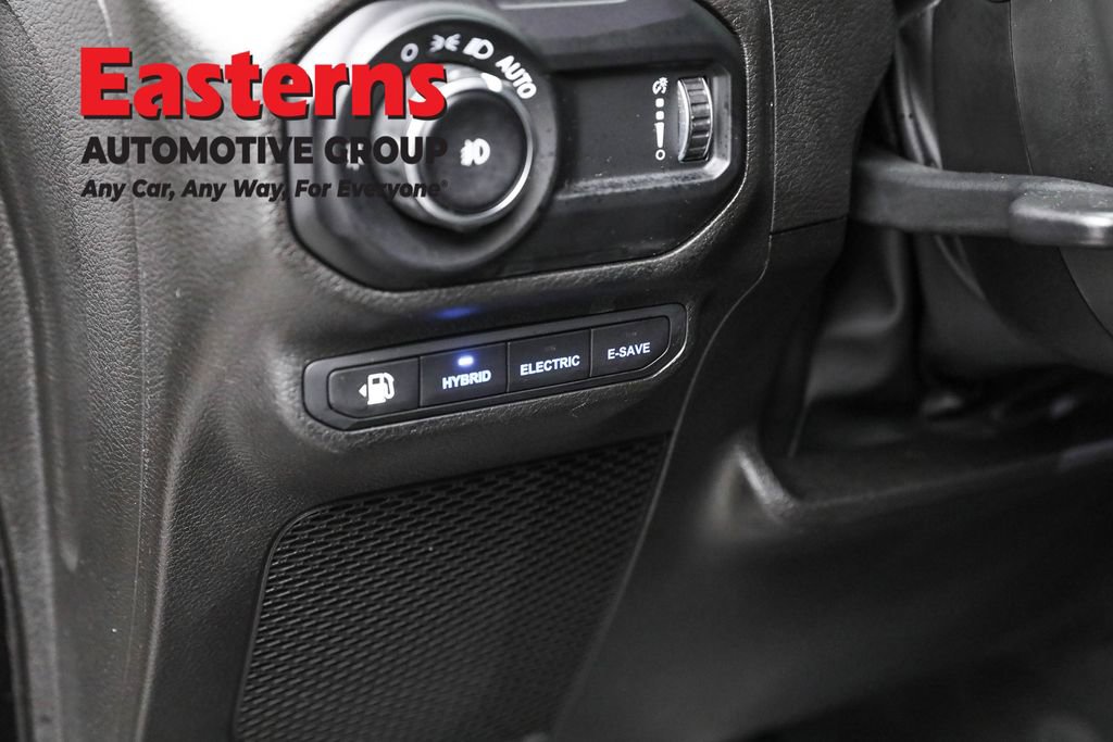 Used 2023 Jeep Wrangler Unlimited w/ Cold Weather Group AWD/4WD image 23