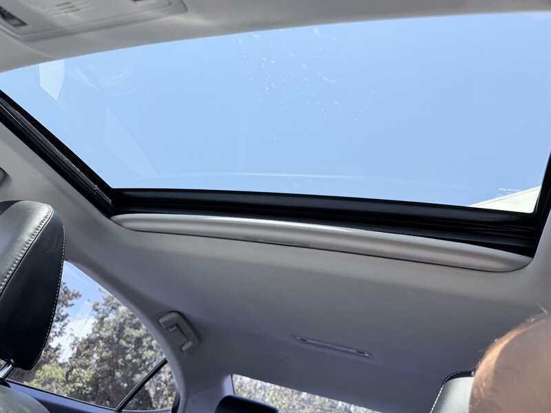 Used 2013 Lexus ES 350 w/ Premium Pkg FWD image 21