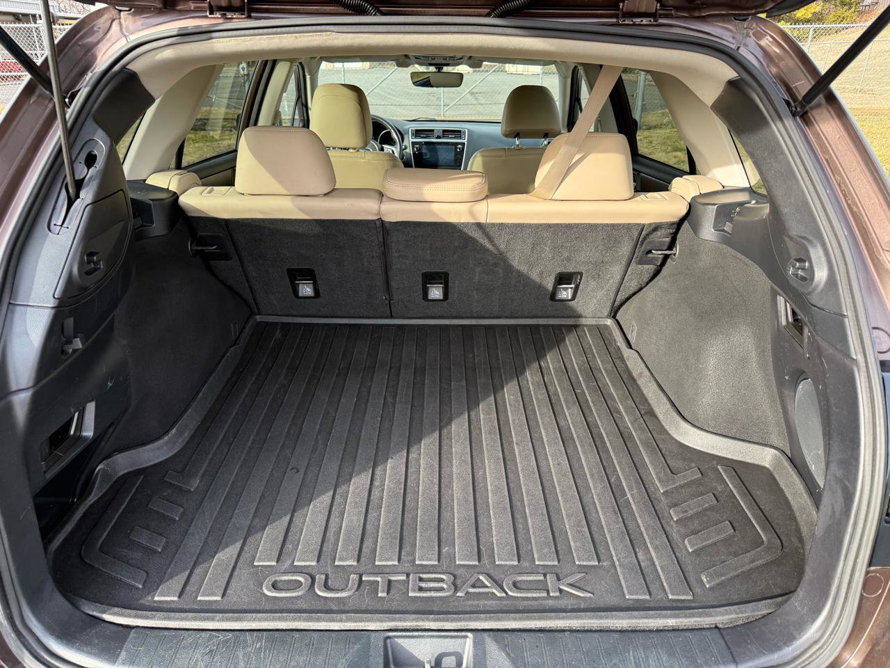 Used 2019 Subaru Outback 3.6R Limited image 24