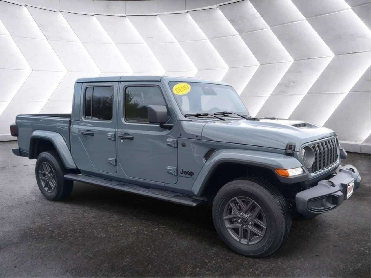 New 2026 Jeep Gladiator Sport AWD/4WD image 13