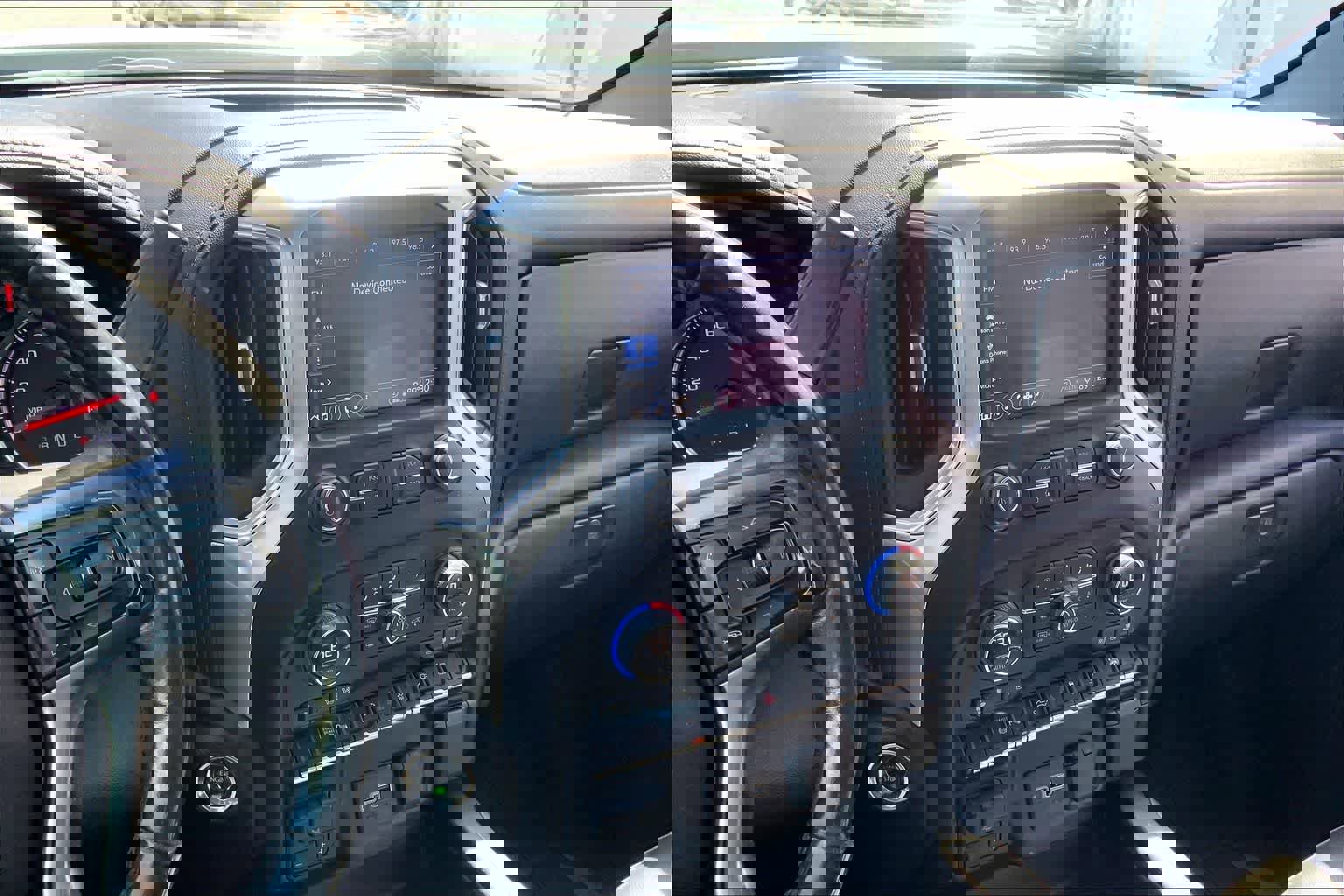 Used 2020 Chevrolet Silverado 2500 LTZ w/ LTZ Plus Package image 16