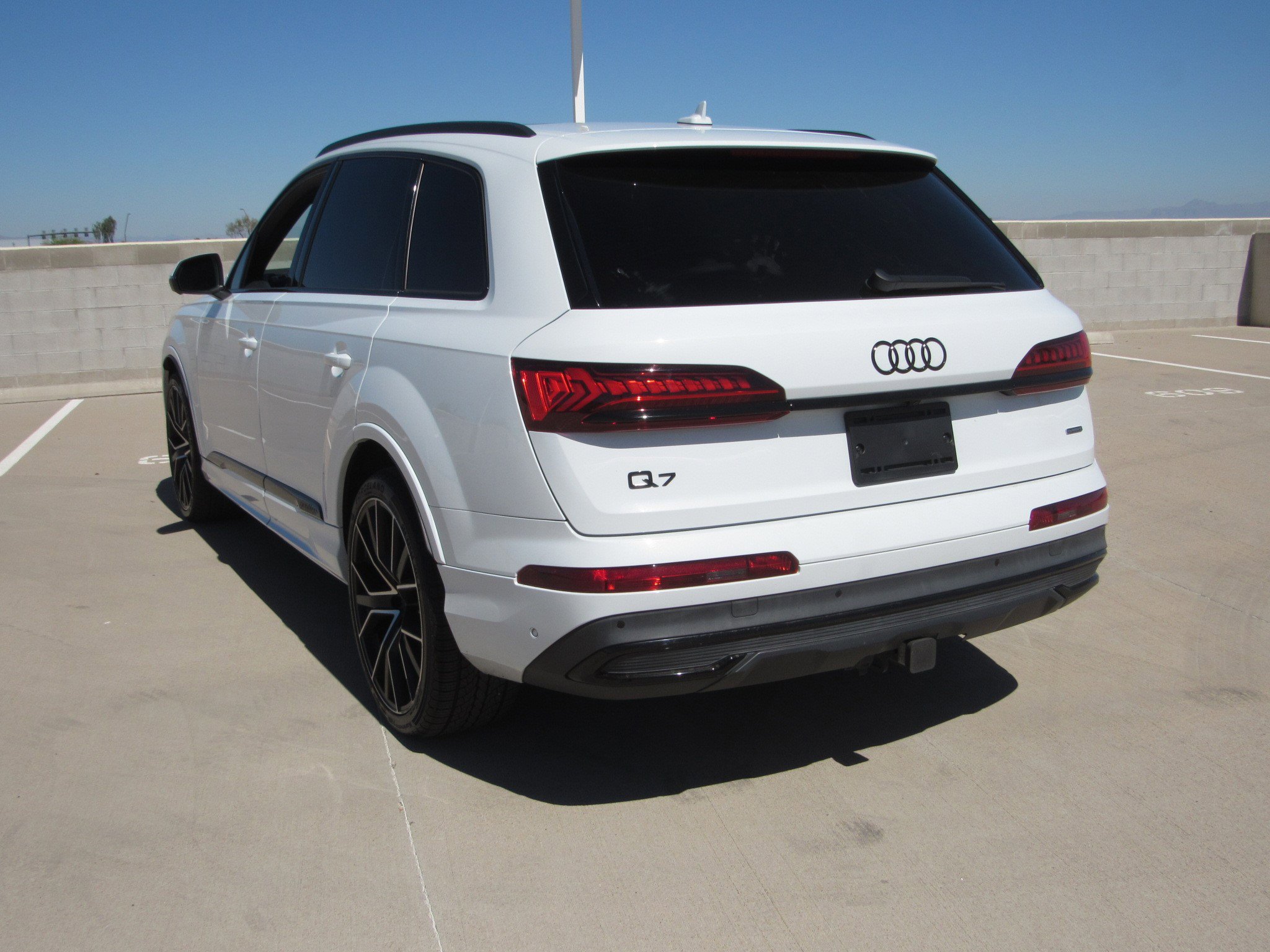 Used 2023 Audi Q7 3.0T Prestige image 6