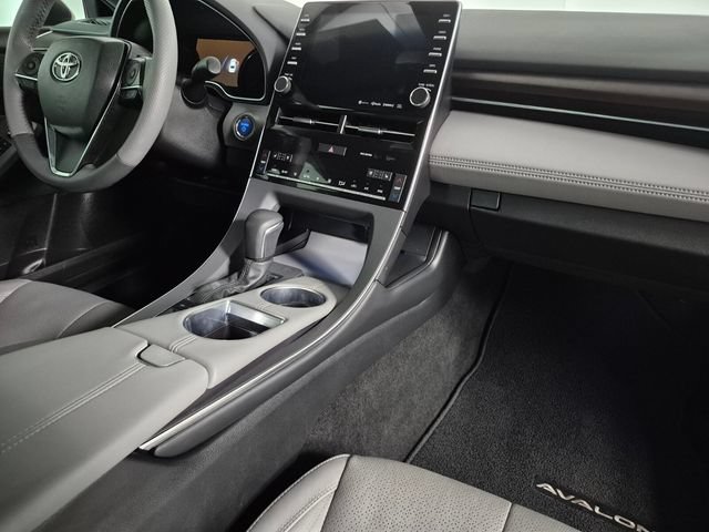 Certified 2022 Toyota Avalon Limited FWD image 36