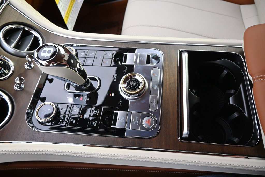 Used 2024 Bentley Continental GT image 37