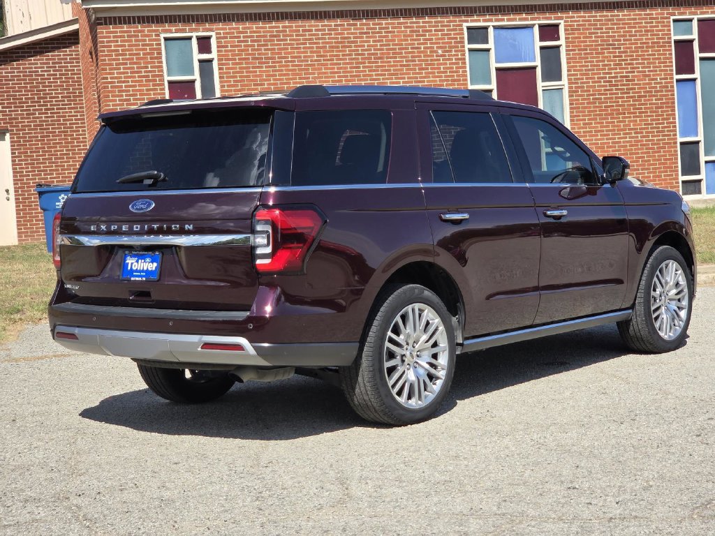 Used 2024 Ford Expedition Limited RWD image 8