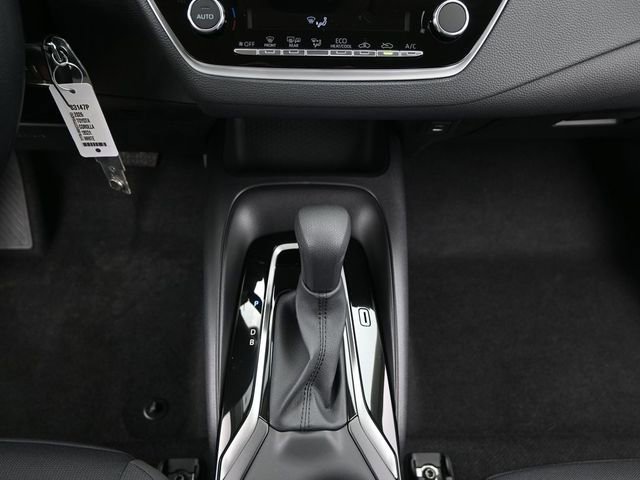 Used 2026 Toyota Corolla LE image 7