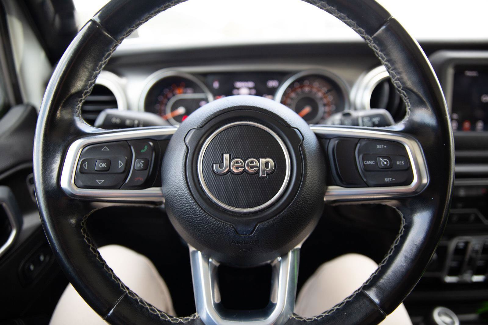 Used 2020 Jeep Wrangler Unlimited Sahara image 5