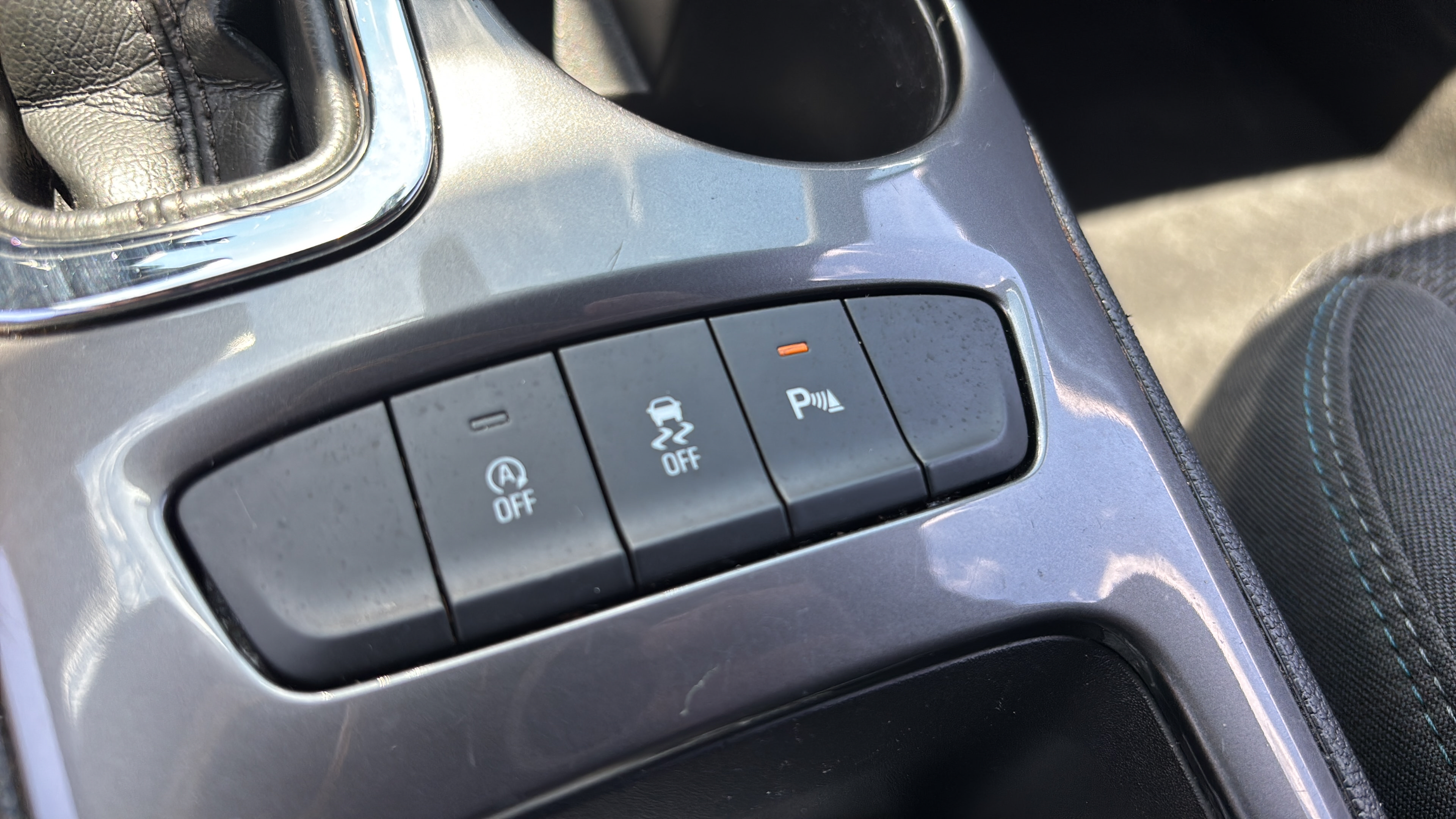 Used 2019 Chevrolet Cruze LT w/ Convenience Package FWD image 20