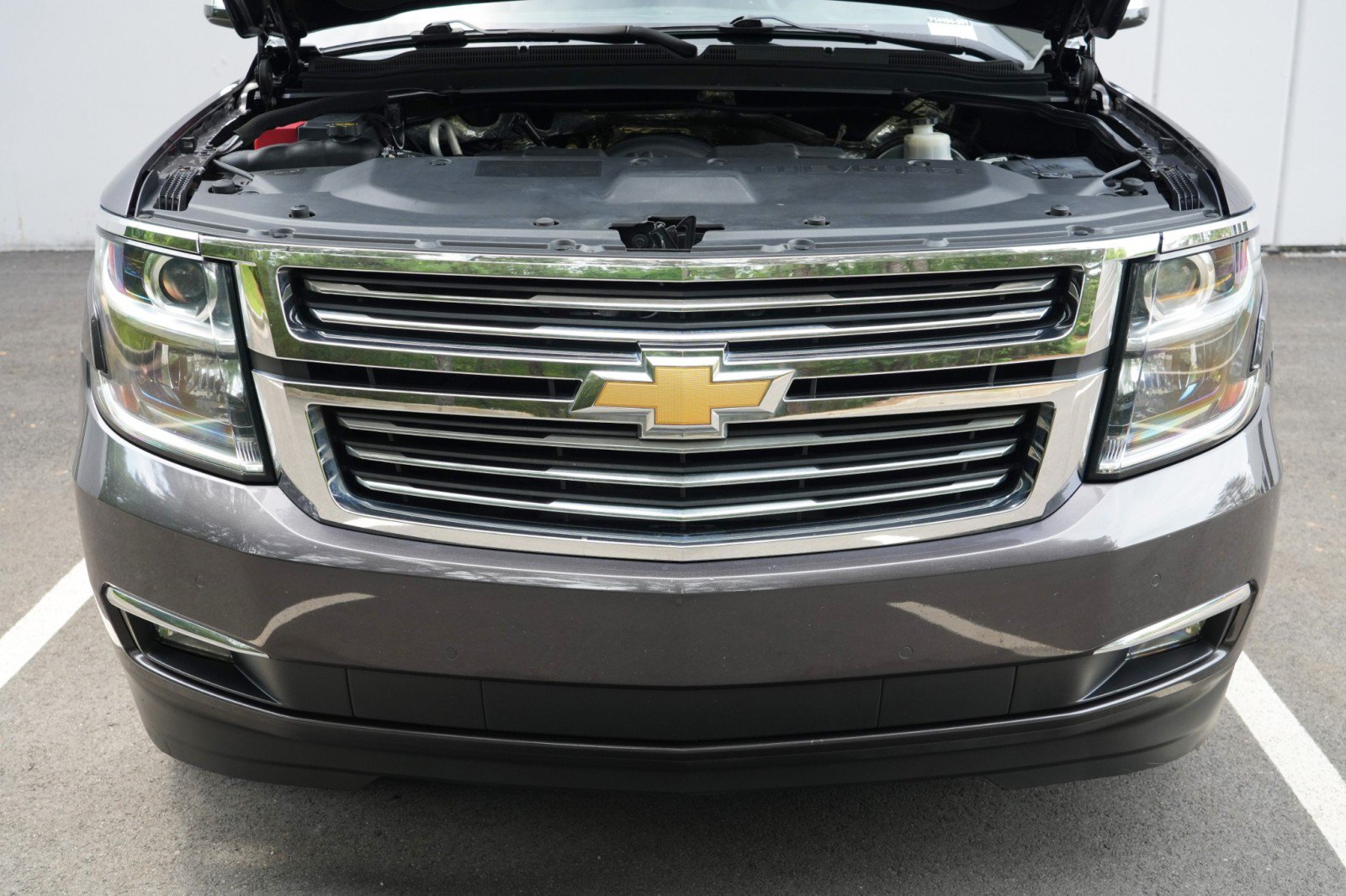 Used 2015 Chevrolet Suburban LTZ RWD image 7