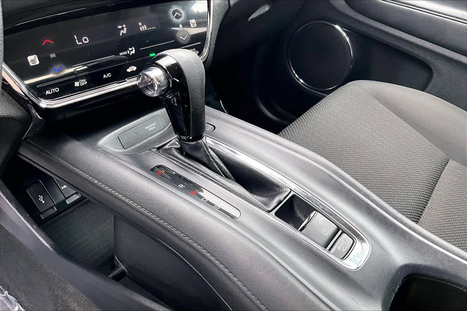 Used 2016 Honda HR-V EX image 17
