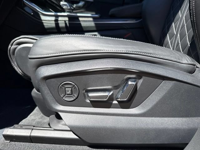 Used 2022 Audi SQ8 Prestige w/ Prestige Package AWD/4WD image 42