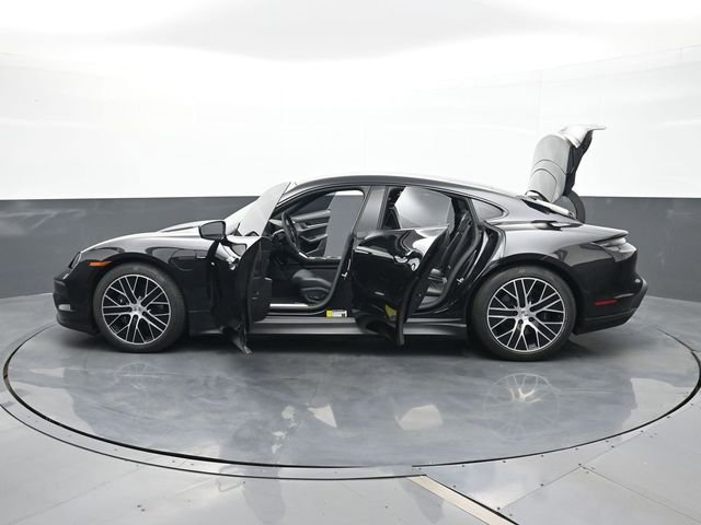 Certified 2025 Porsche Taycan image 30