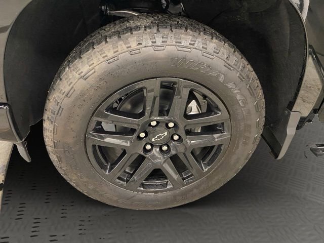 New 2025 Chevrolet Silverado 1500 High Country w/ Midnight Edition image 29