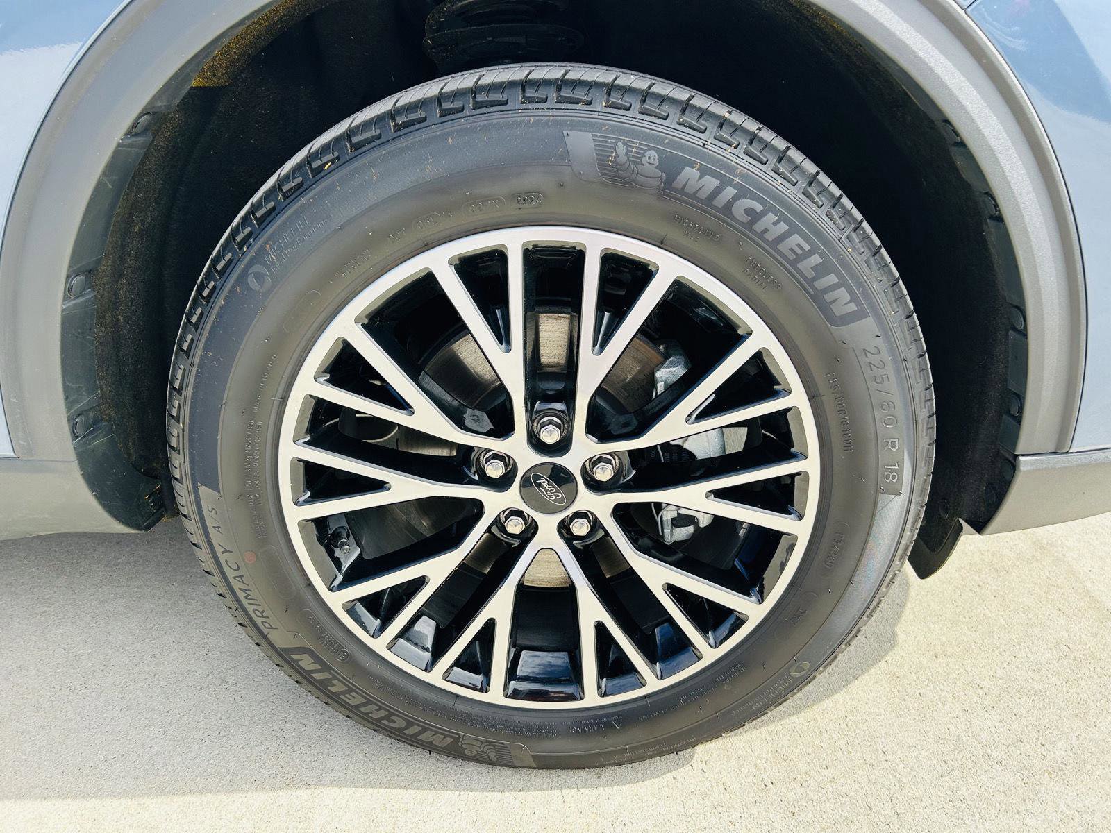 Used 2025 Ford Escape SE w/ PHEV Premium Package image 45