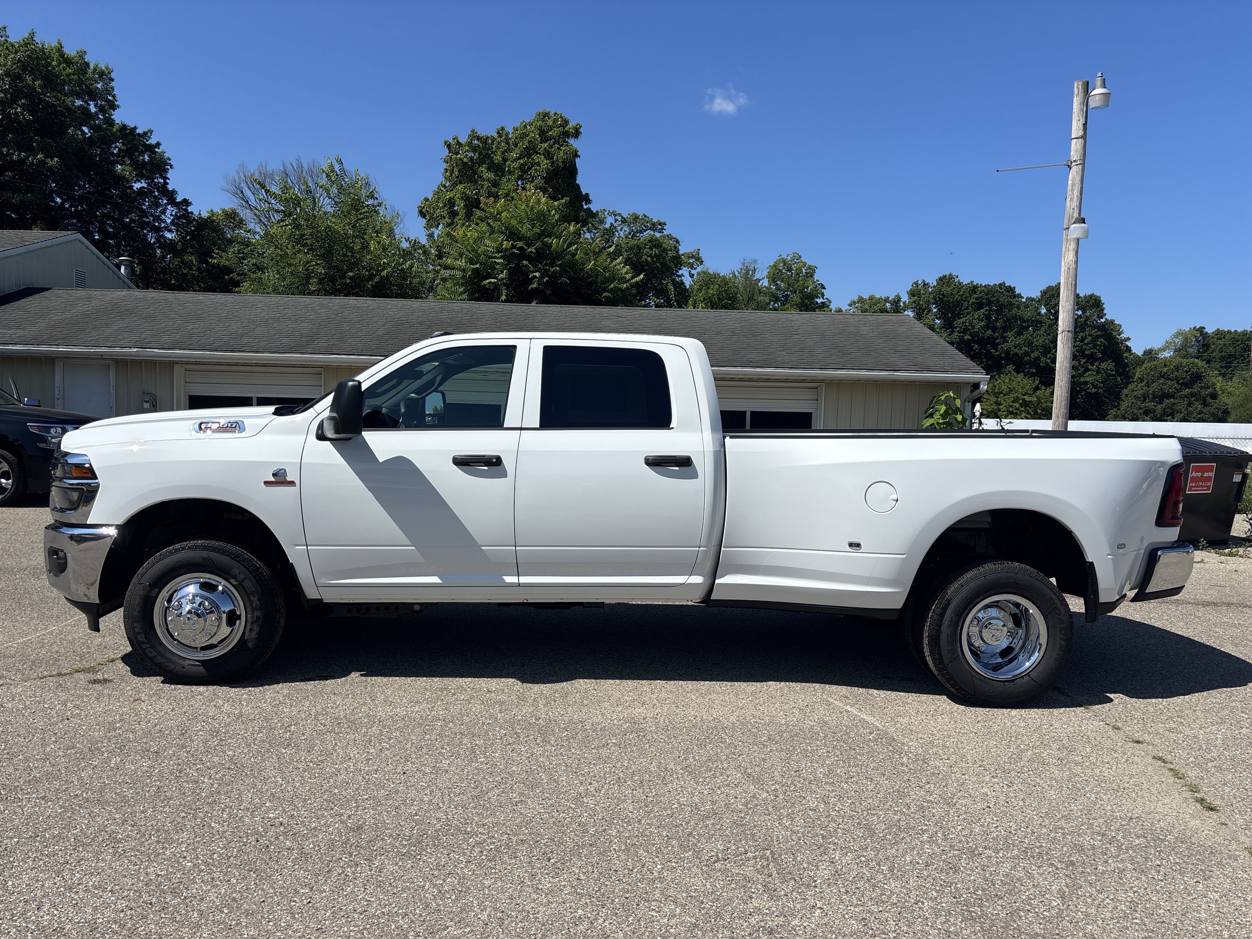 New 2026 RAM 3500 Tradesman AWD/4WD image 7
