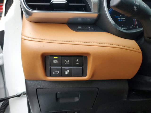 Used 2023 Toyota Highlander Platinum image 29