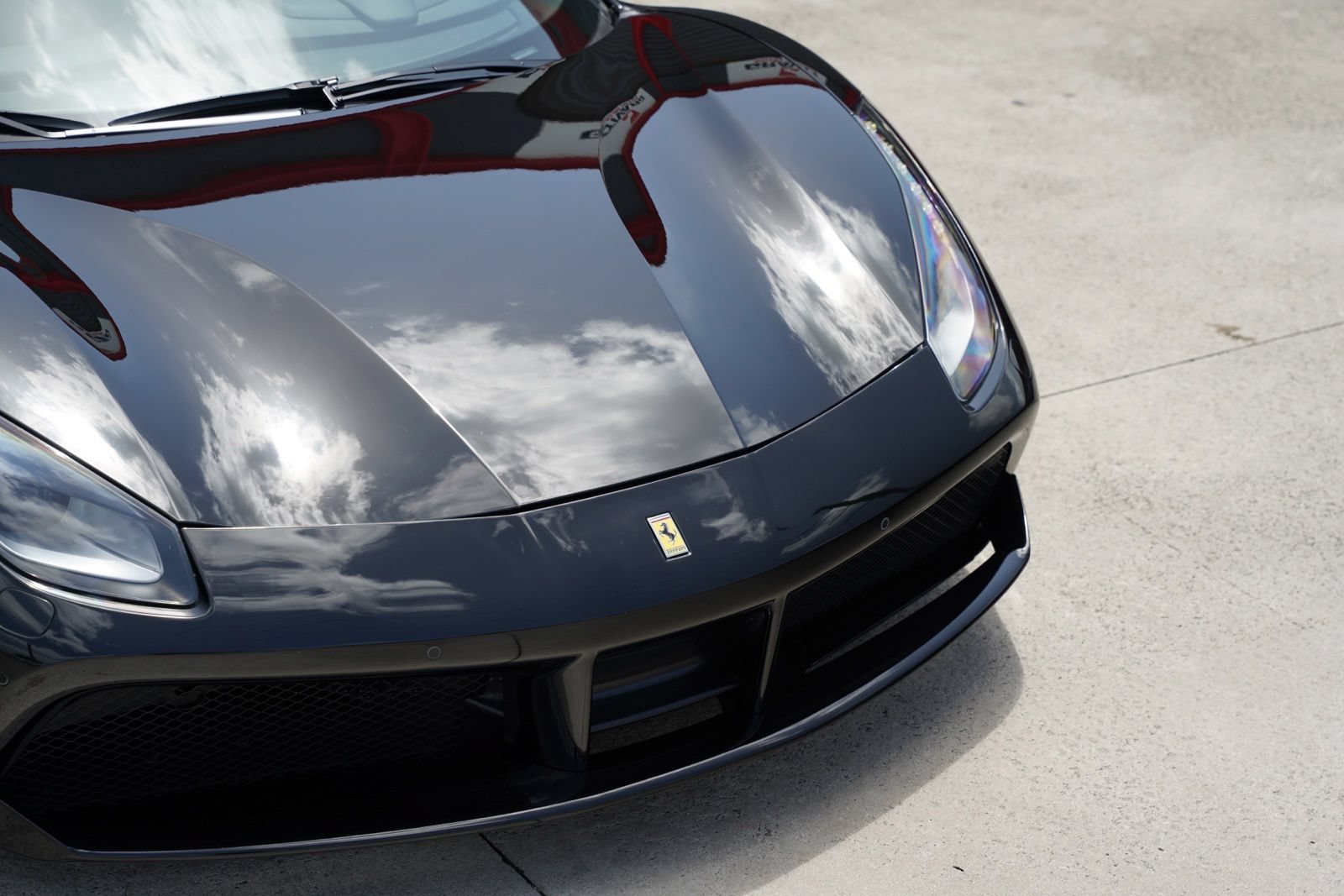 Used 2016 Ferrari 488 Spider RWD image 9