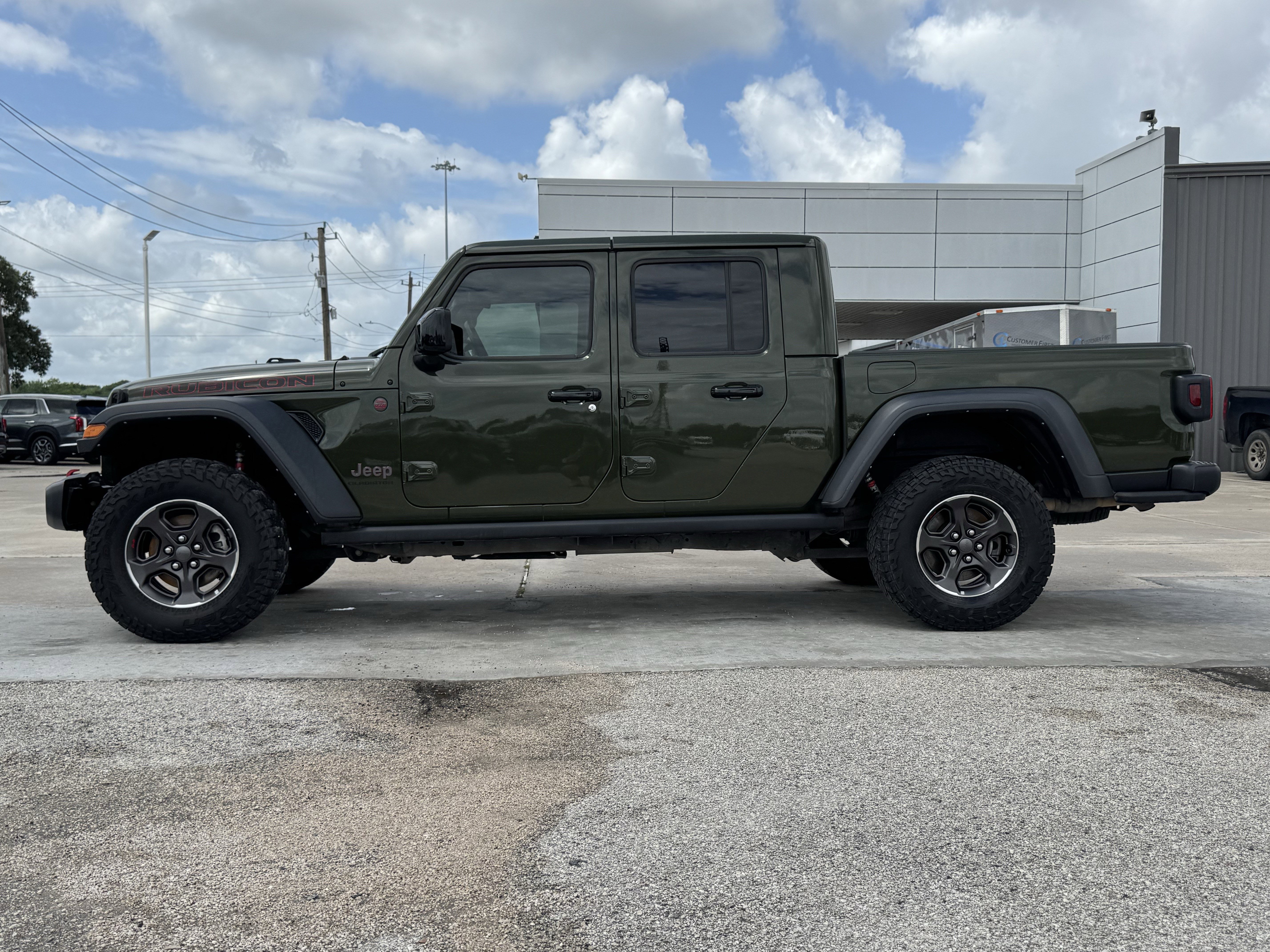 Used 2022 Jeep Gladiator Rubicon AWD/4WD image 7