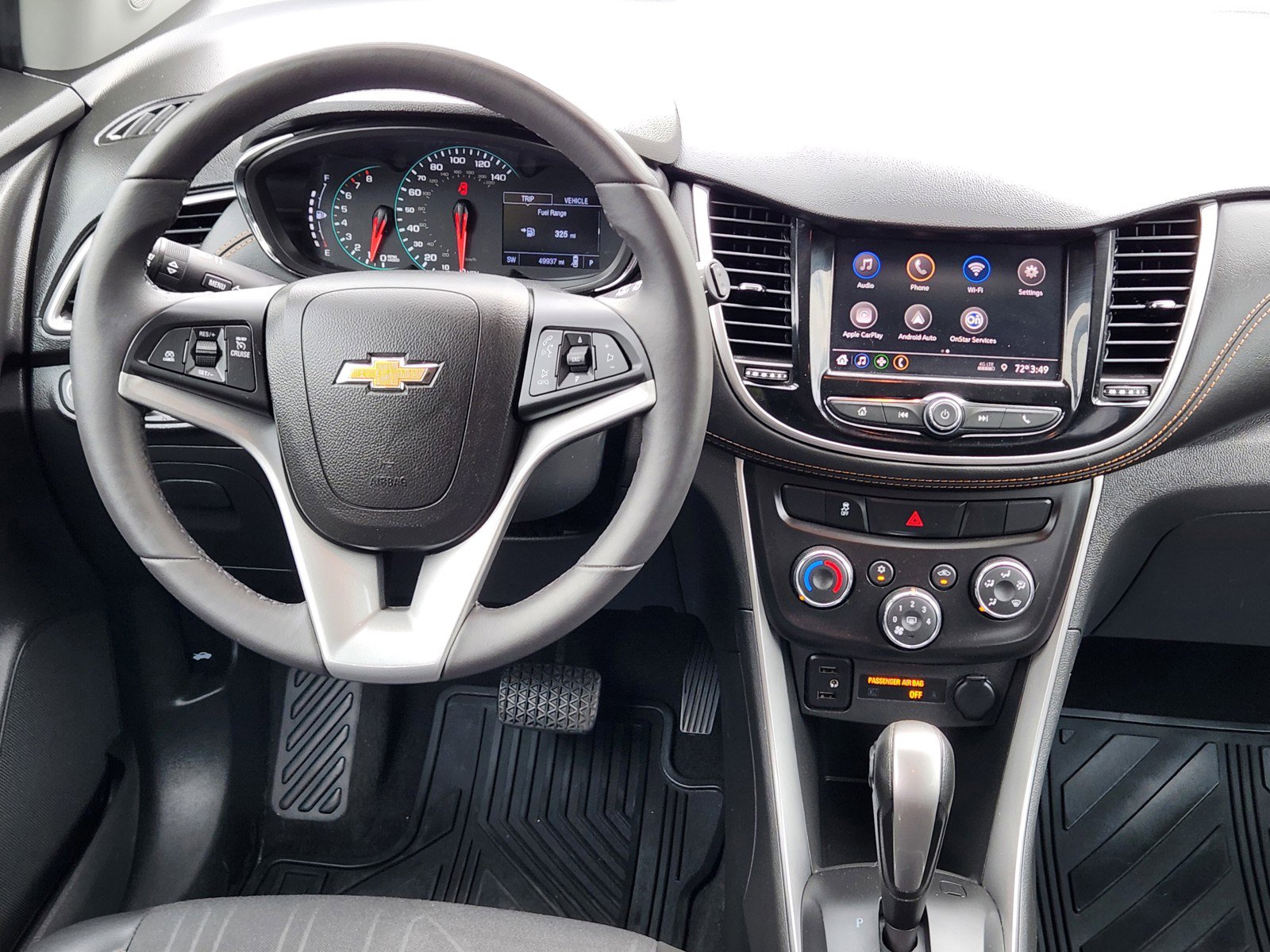 Used 2020 Chevrolet Trax LT w/ LT Convenience Package FWD image 9