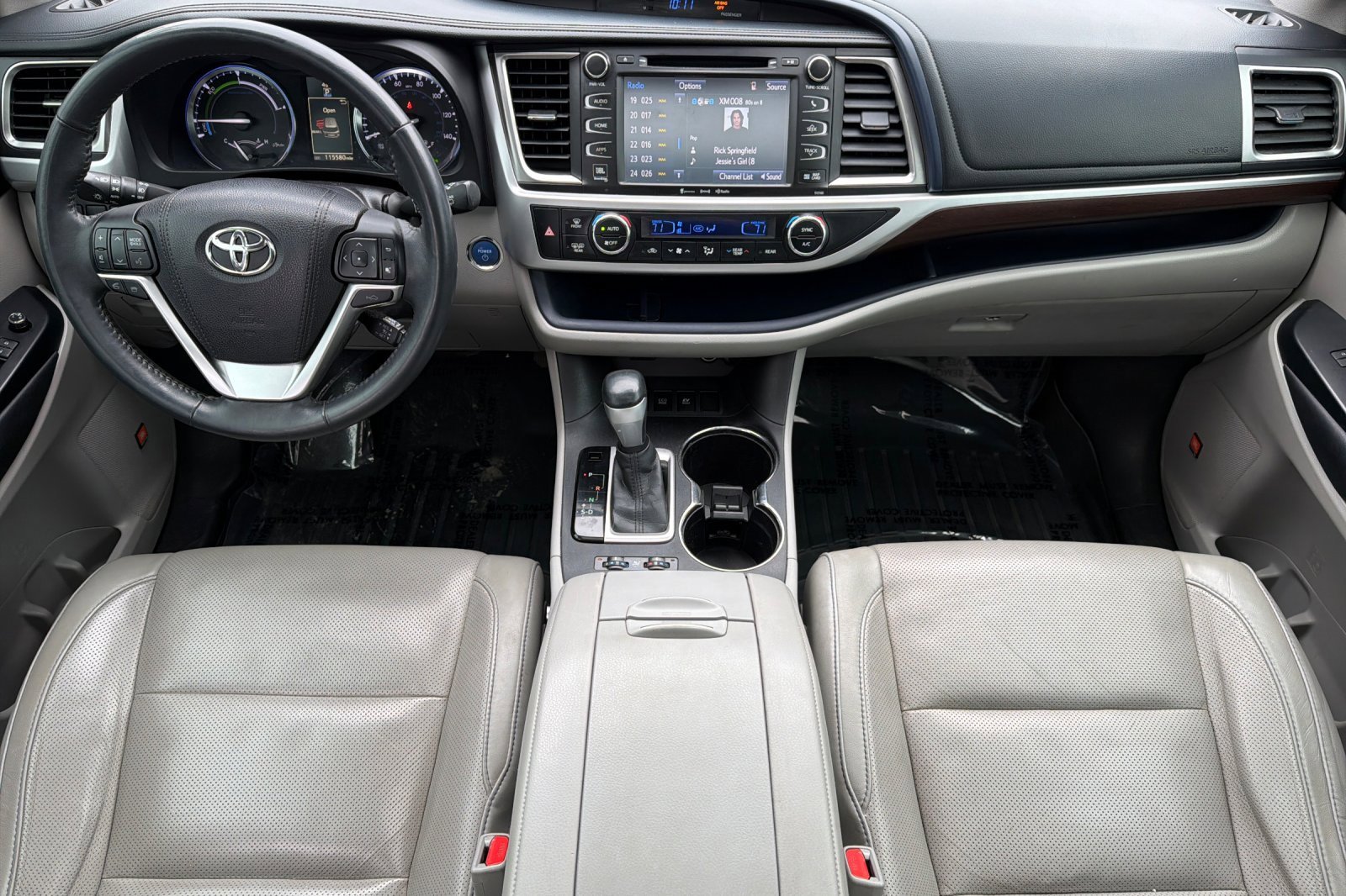 Used 2016 Toyota Highlander Limited image 10