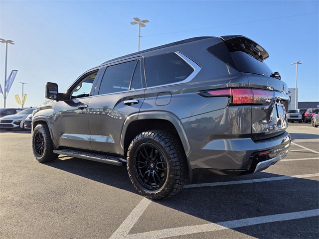 Used 2023 Toyota Sequoia Limited image 5
