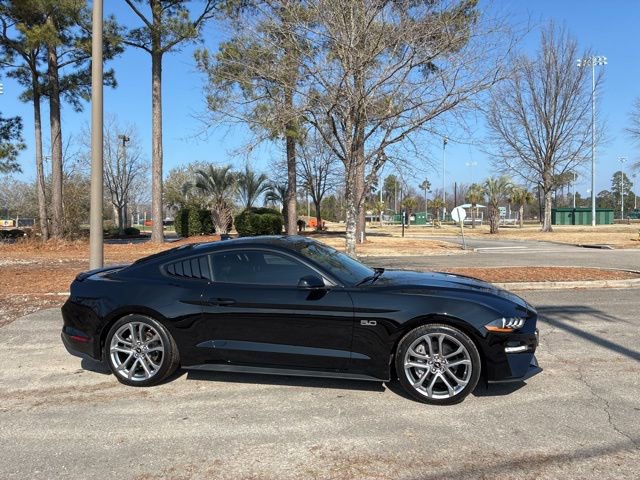 Used 2022 Ford Mustang GT Premium w/ Equipment Group 401A image 2