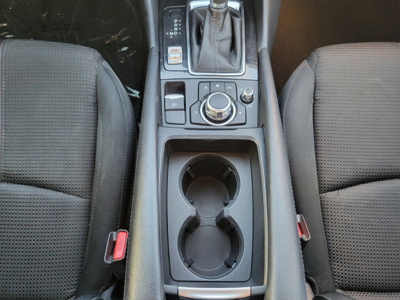 Used 2018 MAZDA MAZDA3 Sport w/ Preferred Equipment Package image 26