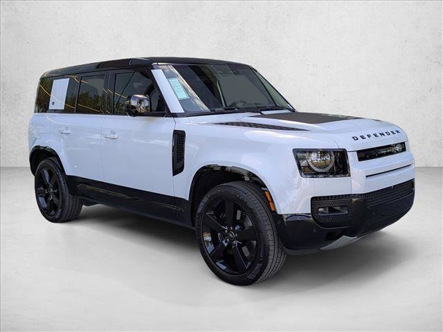 Certified 2023 Land Rover Defender 110 V8 image 3