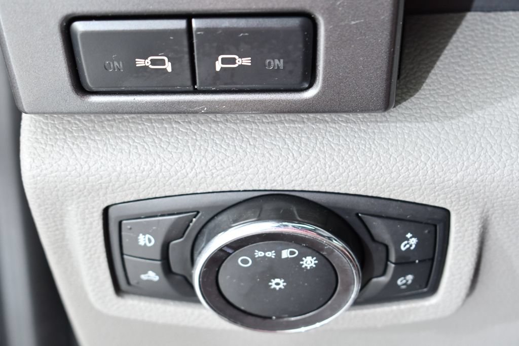 Used 2017 Ford F350 XLT AWD/4WD image 30