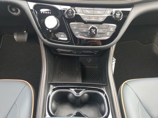 New 2027 Chrysler Pacifica Pinnacle w/ Theater Group AWD/4WD image 22