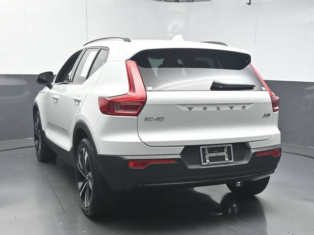 Certified 2025 Volvo XC40 B5 Ultra AWD/4WD image 6