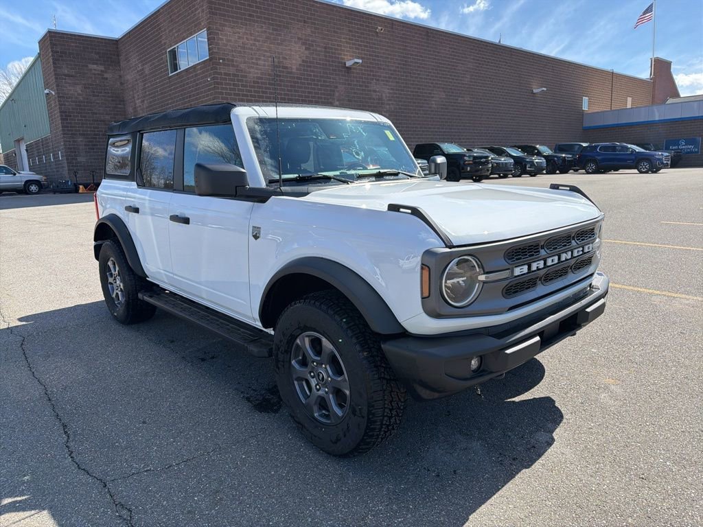 Used 2024 Ford Bronco Big Bend image 2