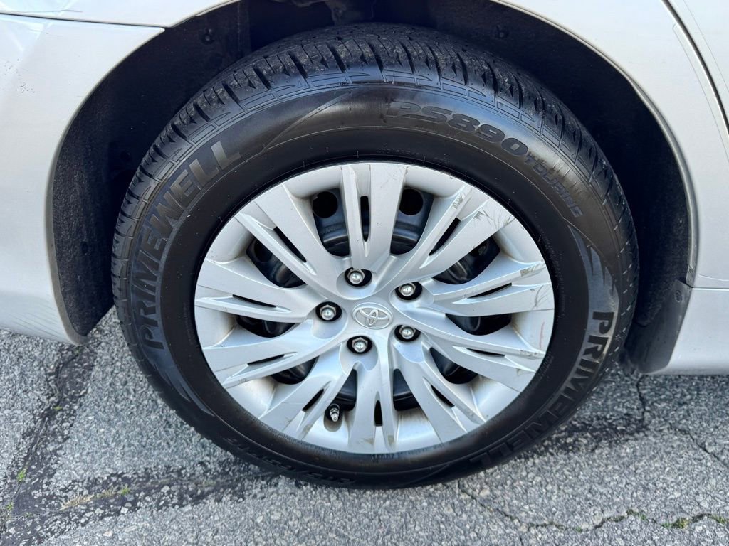 Used 2012 Toyota Camry LE image 39