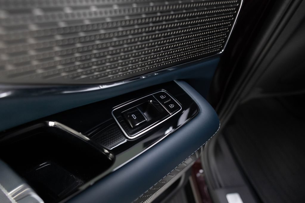 Used 2025 Cadillac Escalade IQ Luxury 2 w/ LPO, Premium Carpet Package AWD/4WD image 42