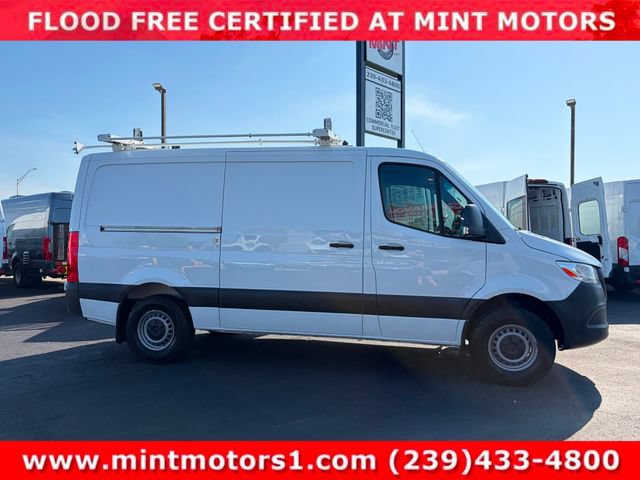 Used 2020 Mercedes-Benz Sprinter 1500 w/ Driver Convenience Package image 7