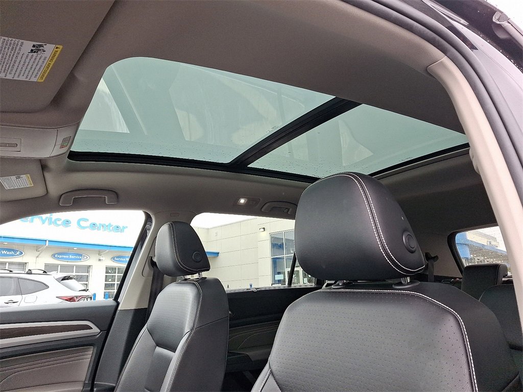 Used 2022 Volkswagen Atlas SE image 17