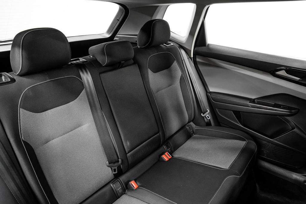 Used 2024 Volkswagen Taos S image 33