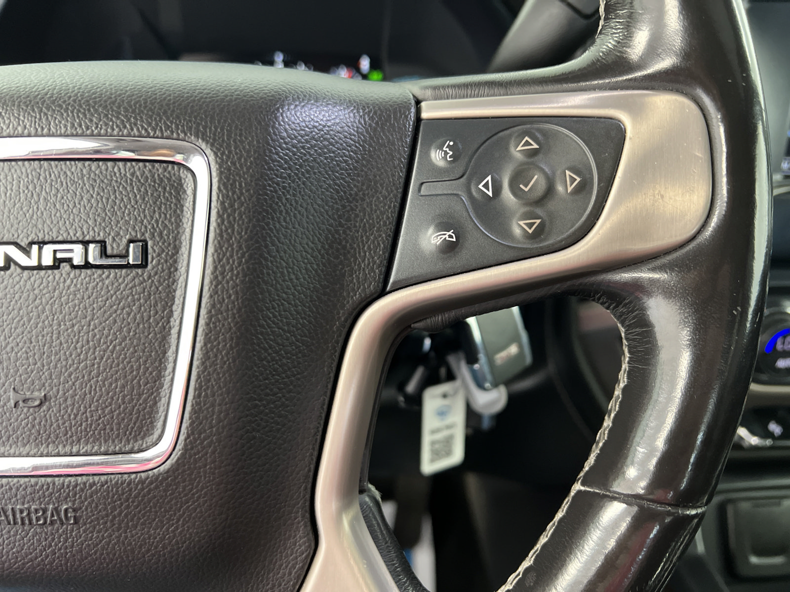 Used 2018 GMC Sierra 1500 Denali AWD/4WD image 28