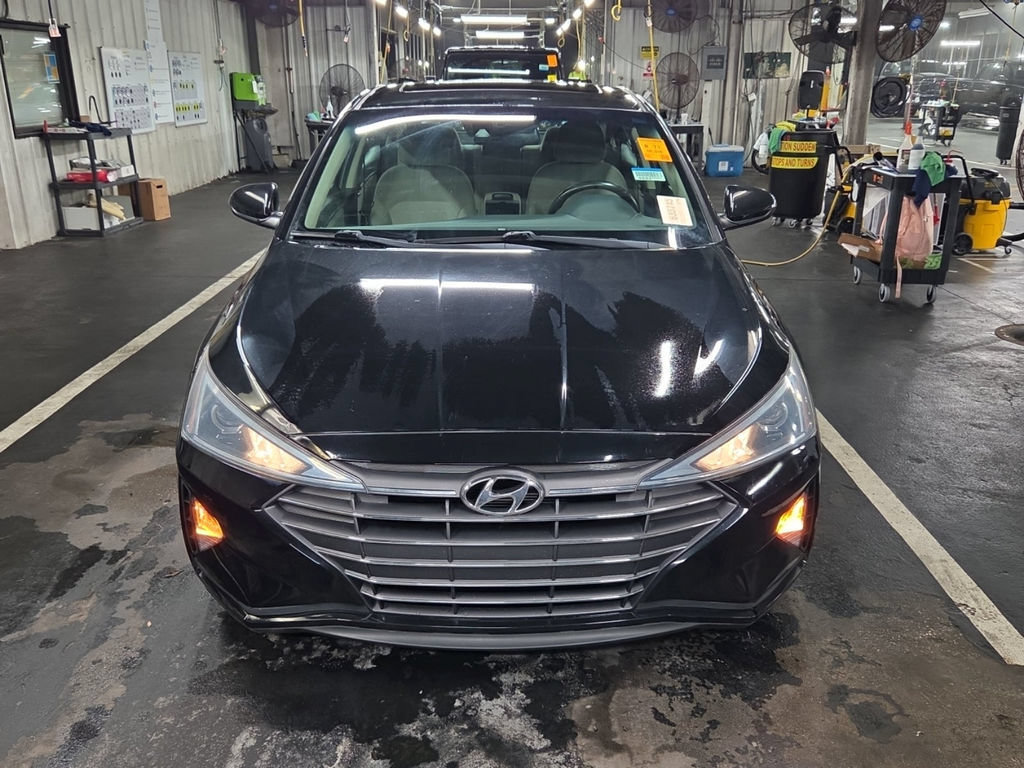 Used 2020 Hyundai Elantra Value Edition FWD image 2