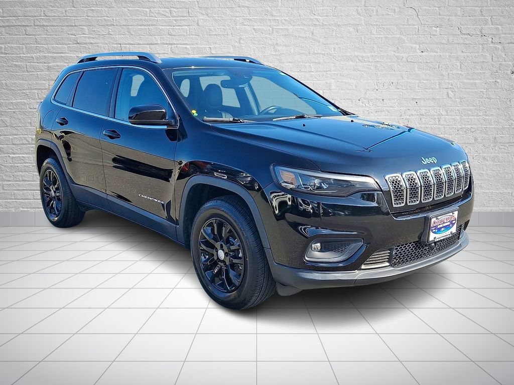 Used 2021 Jeep Cherokee Latitude Lux w/ Comfort/Convenience Group AWD/4WD image 3