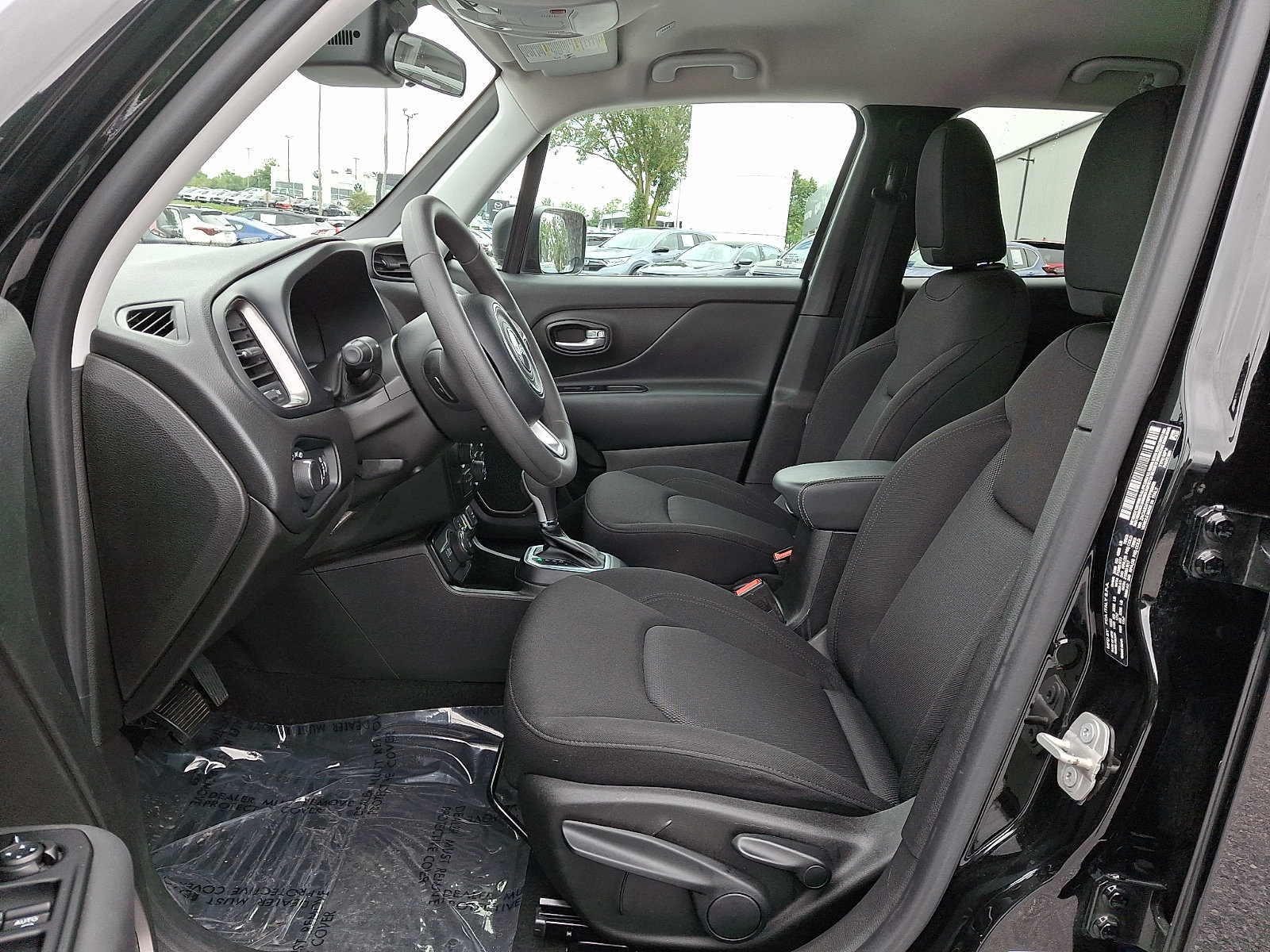 Used 2023 Jeep Renegade Latitude AWD/4WD image 13