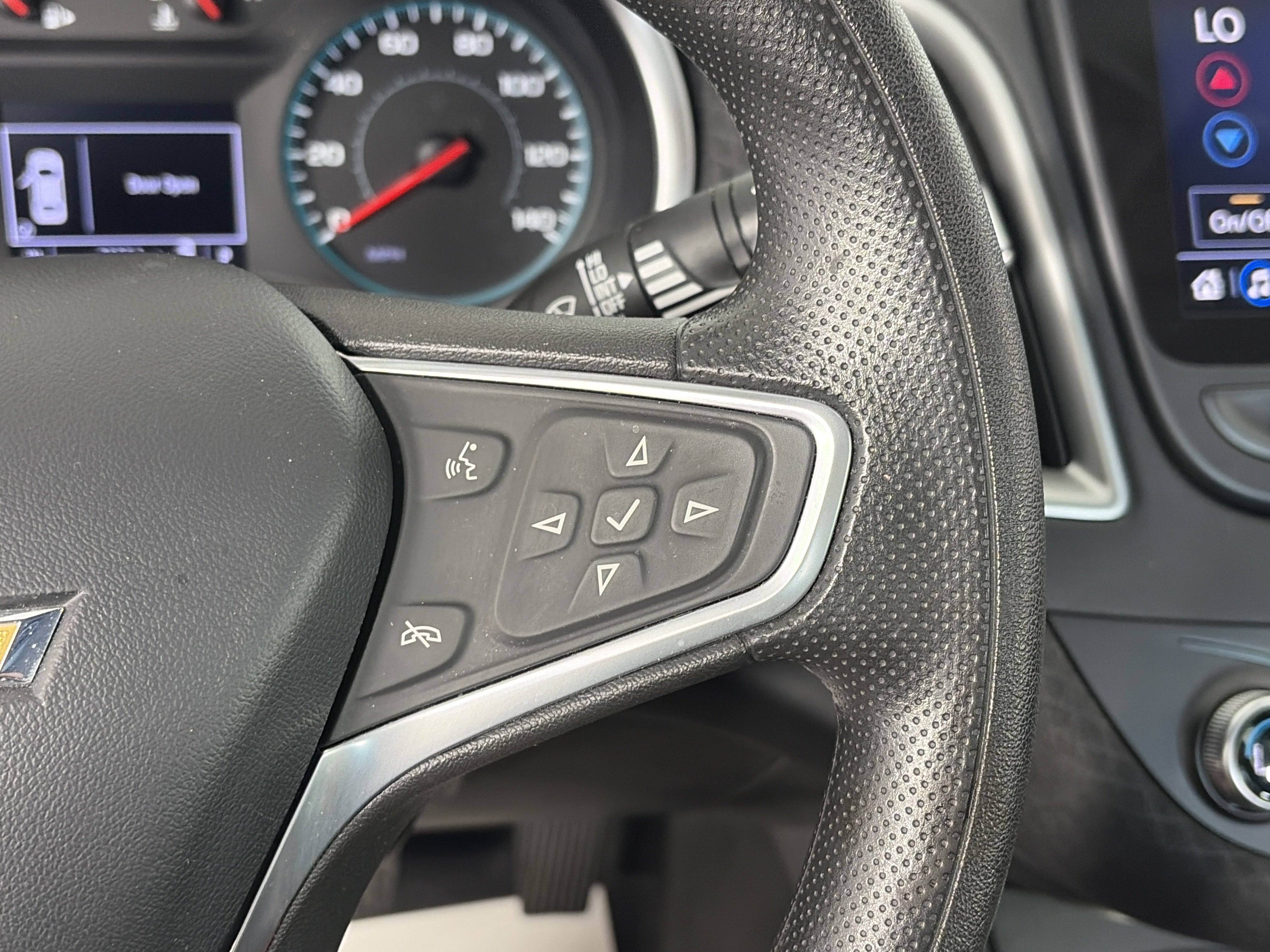 Used 2022 Chevrolet Malibu LT FWD image 27