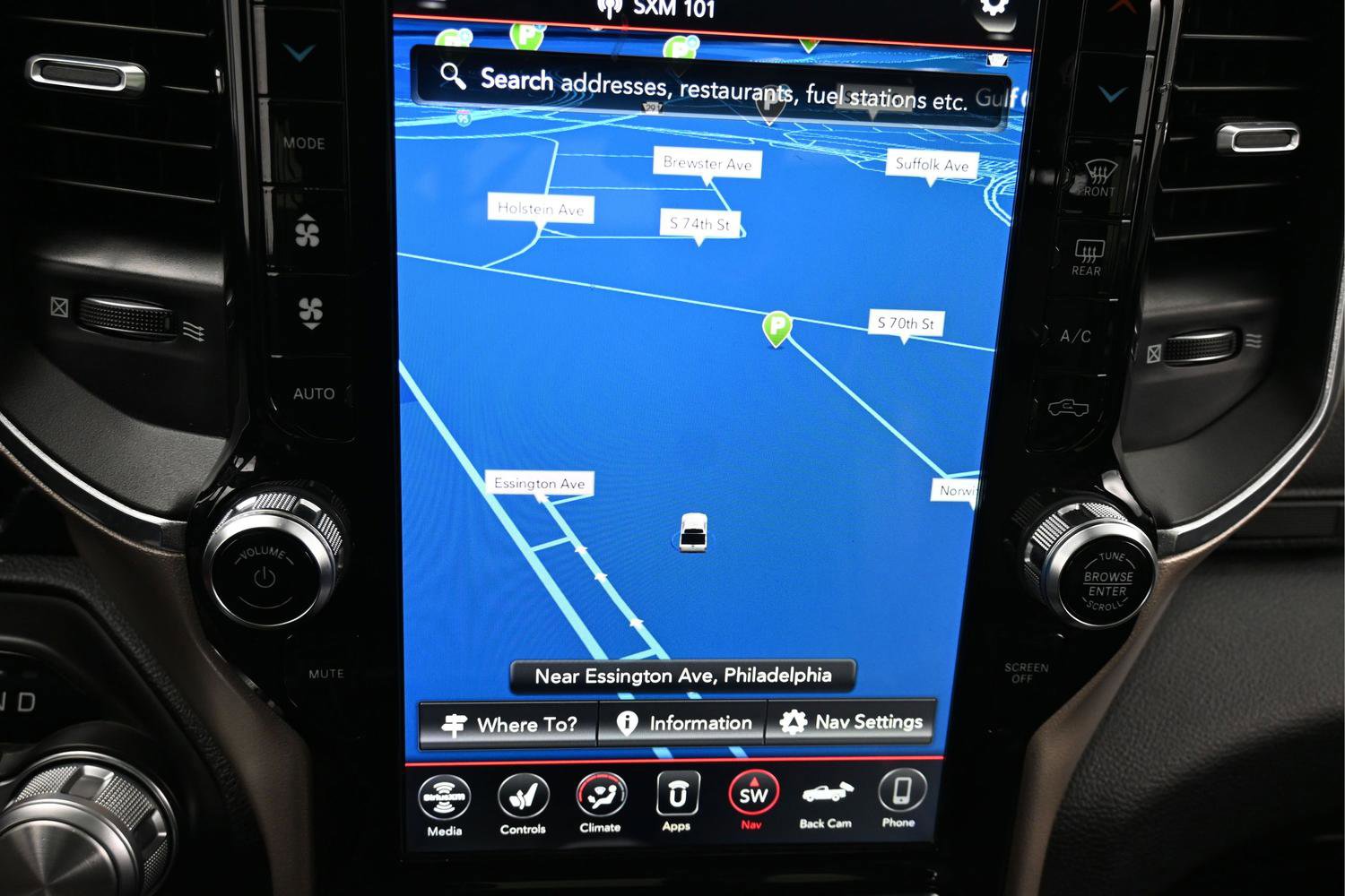 Used 2019 RAM 1500 Laramie image 29