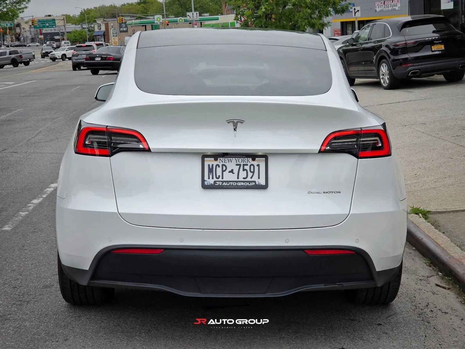 Used 2021 Tesla Model Y Long Range AWD/4WD image 6