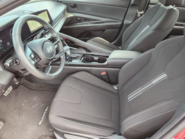 Used 2025 Hyundai Elantra SEL FWD image 11