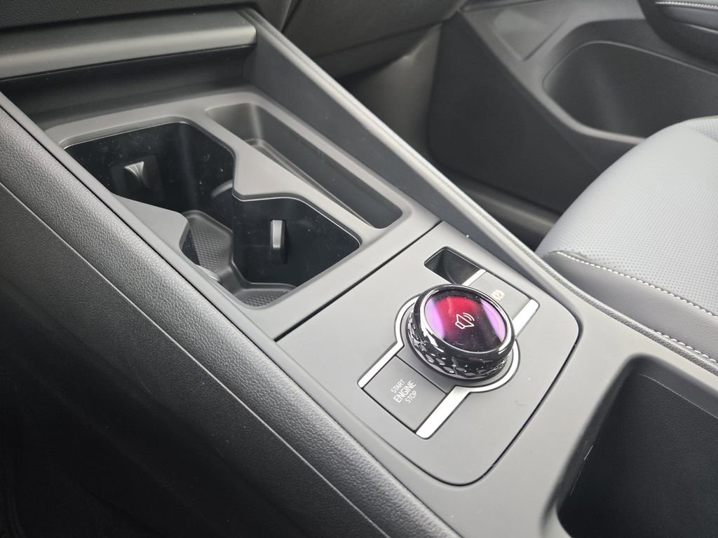 New 2026 Volkswagen Tiguan SE R-Line image 17