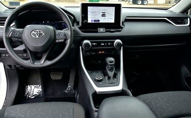 Certified 2024 Toyota RAV4 XLE w/ Convenience Package image 16