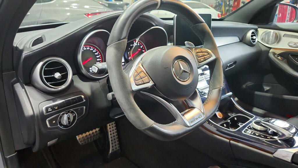 Used 2015 Mercedes-Benz C 63 AMG S image 14