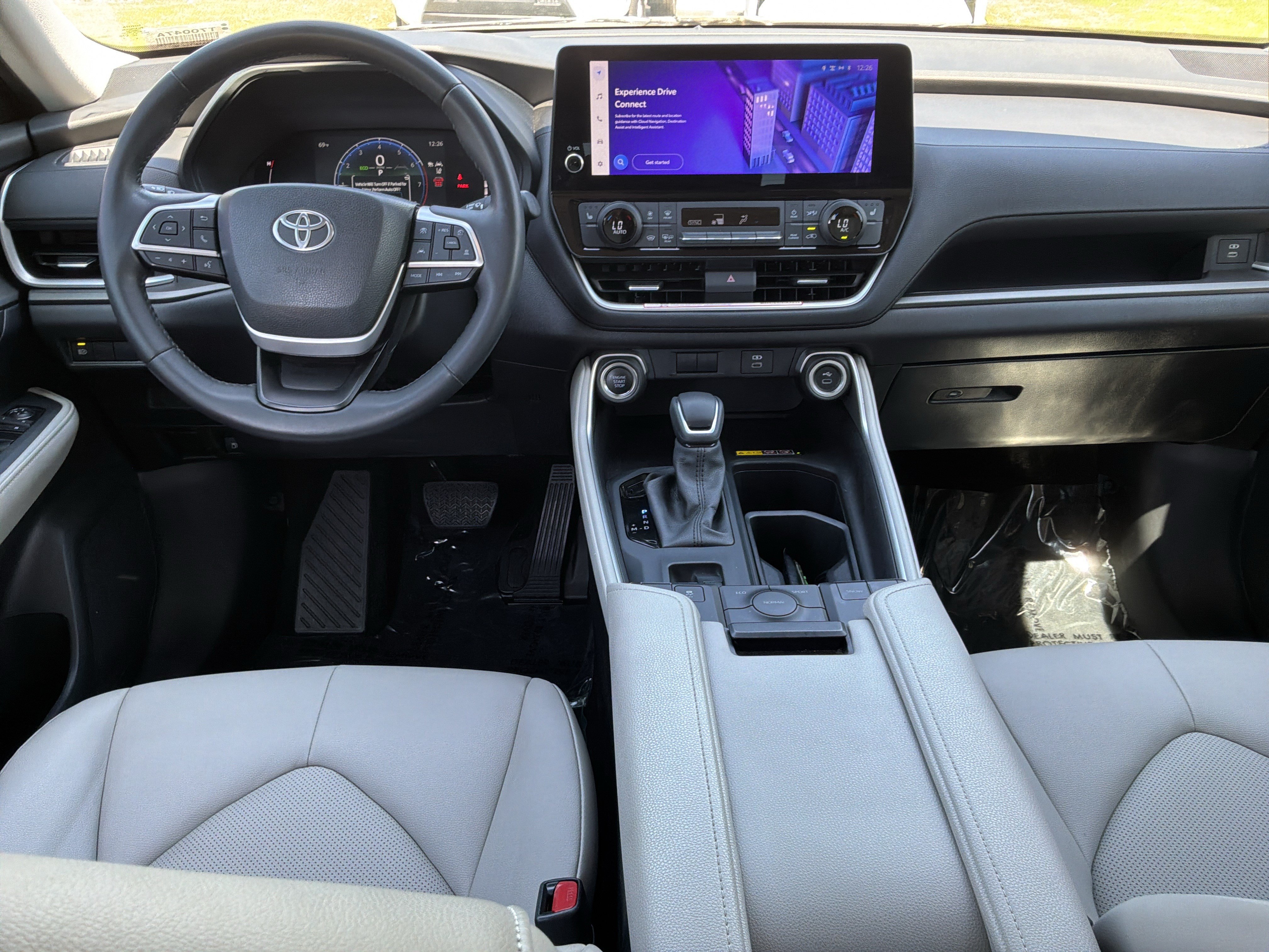 Used 2025 Toyota Grand Highlander FWD image 29
