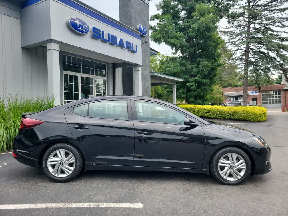 Used 2020 Hyundai Elantra Value Edition w/ Cargo Package (C1) FWD image 2
